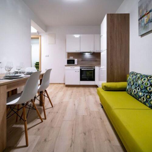 Apartments Arbis لوبار المظهر الخارجي الصورة